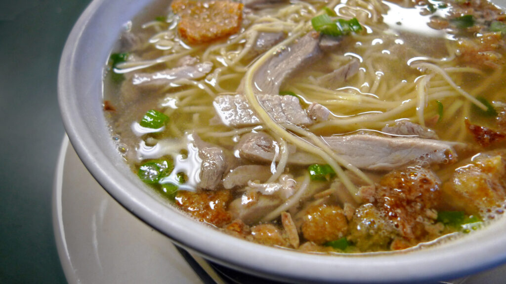 10 Comfort Foods to Enjoy During Rainy Days in the Philippines   