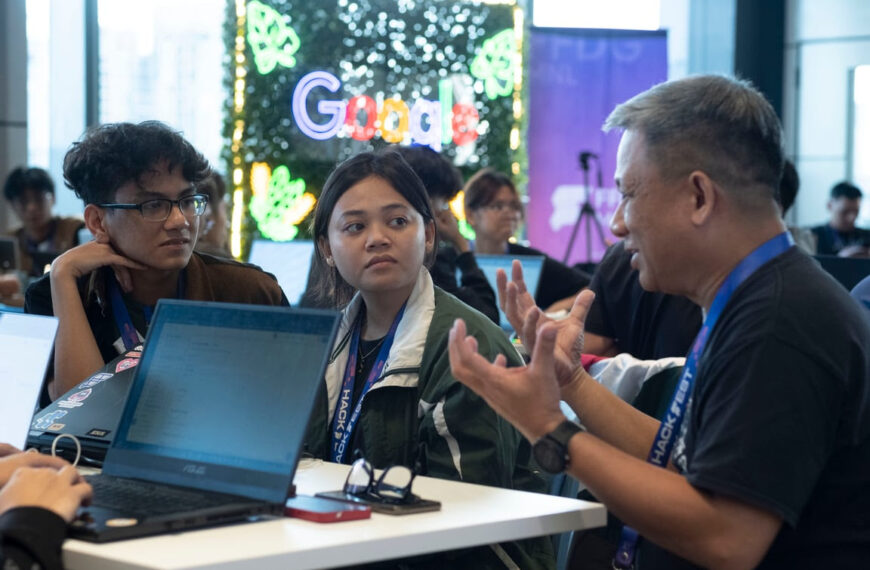 FlutterFlow HackFest contestants getting a few pointers from the event's organizer