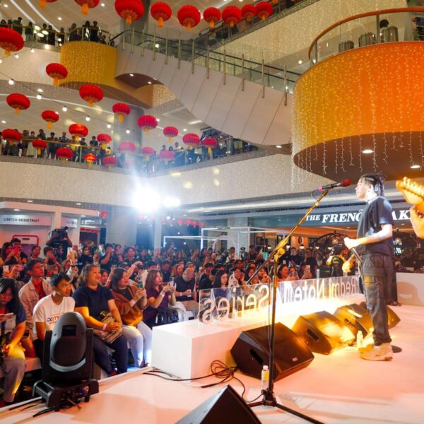 Xiaomi's Redmi Note 14 Series Launch: Attendees enjoyed the musical performance of rock band Dilaw.