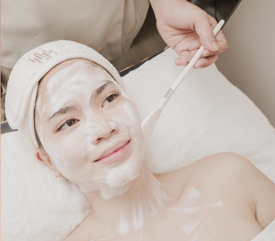 A female customer getting facial treatment at MOLD Manila, where beauty begins with becoming yourself again